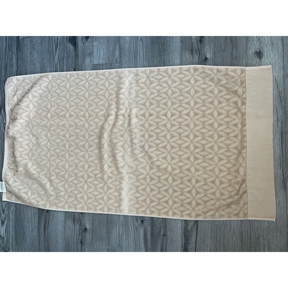 Vintage Made In Turkey 100%‎ Cotton LEAVES Brand Bath Towels (2) 4 Wash Cloths